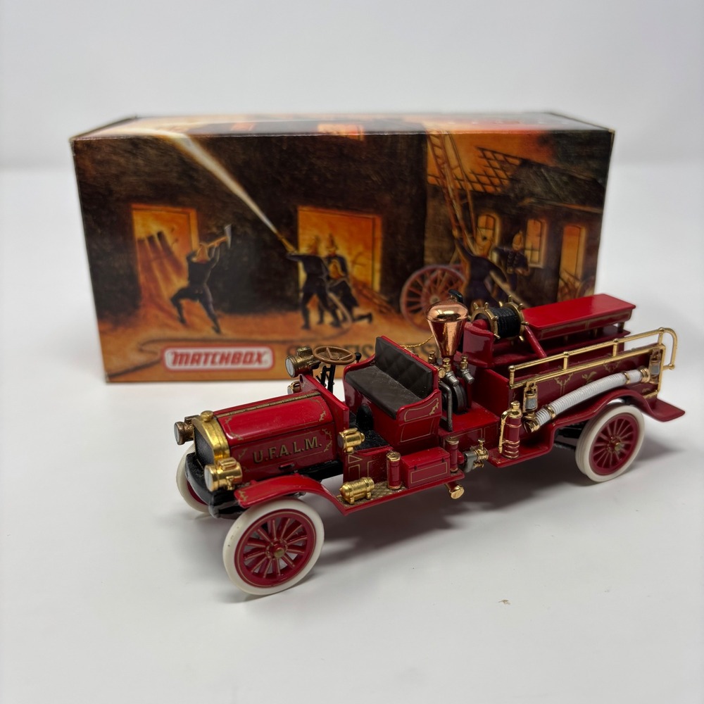 Matchbox Models of Yesteryear 1911 Mack Fire Pumper YFE24 Red Gold UFALM No COA